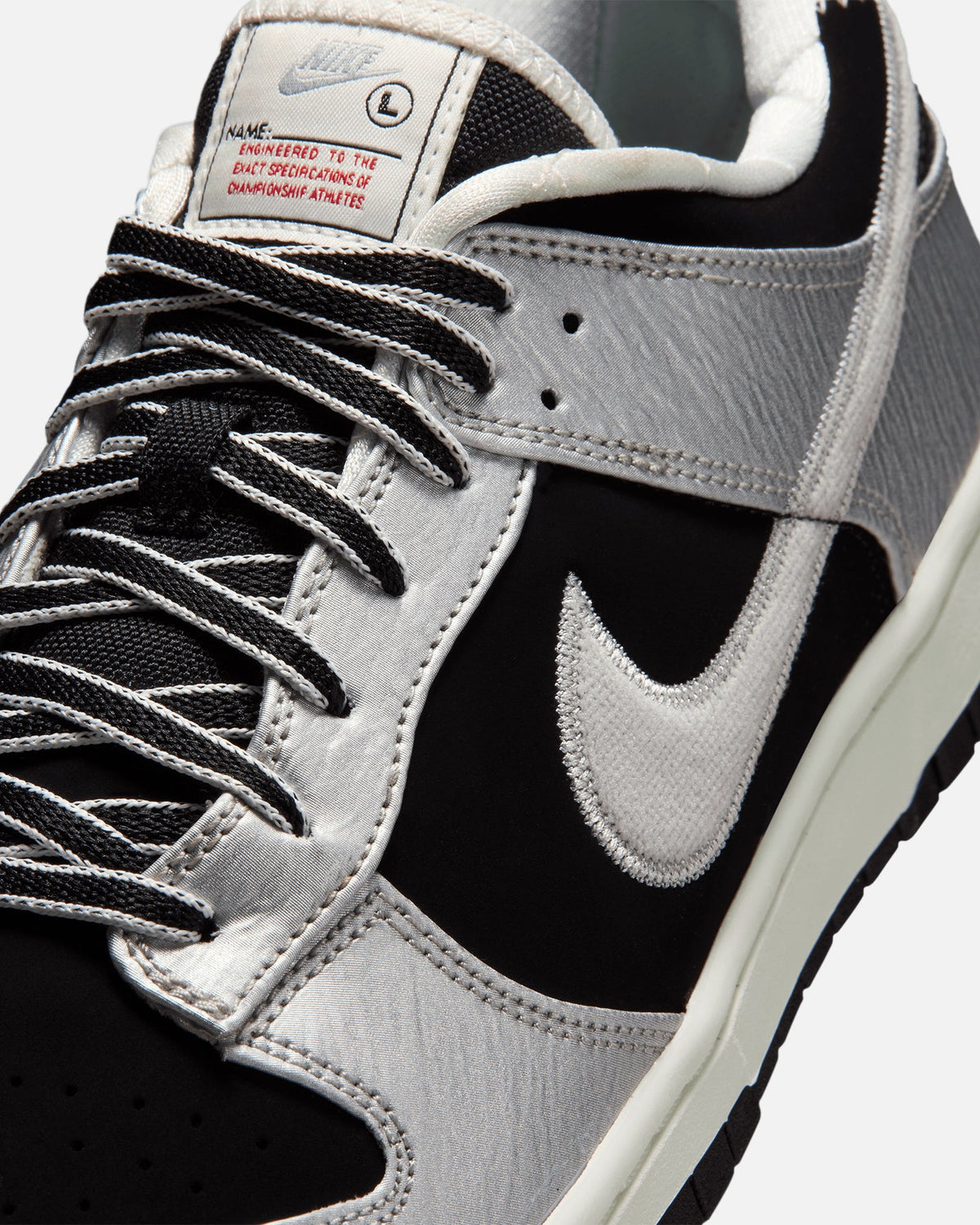Nike Dunk Low Retro Silver