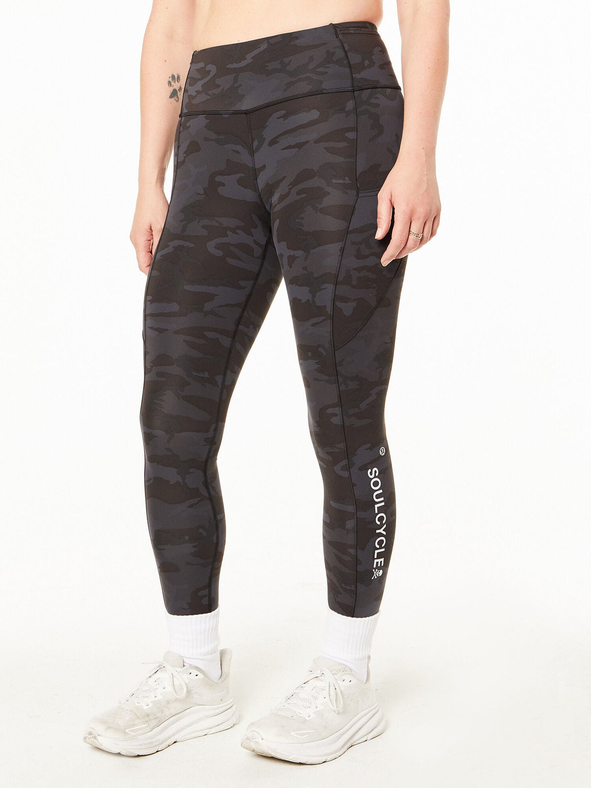 Fast and Free 25" Tight Camo